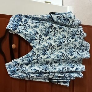 White House Black Market blue delft print top size 12